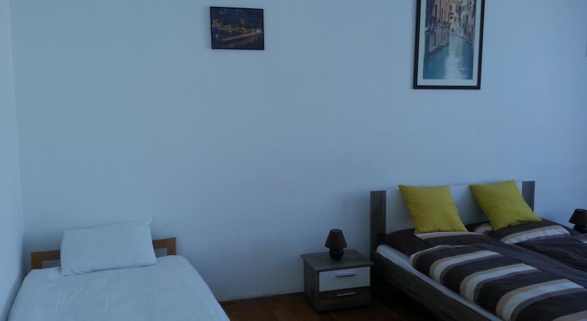 Caterina Private Rooms And Apartments Βουδαπέστη Δωμάτιο φωτογραφία