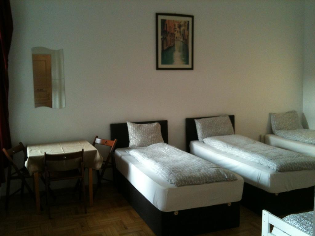 Caterina Private Rooms And Apartments Βουδαπέστη Εξωτερικό φωτογραφία