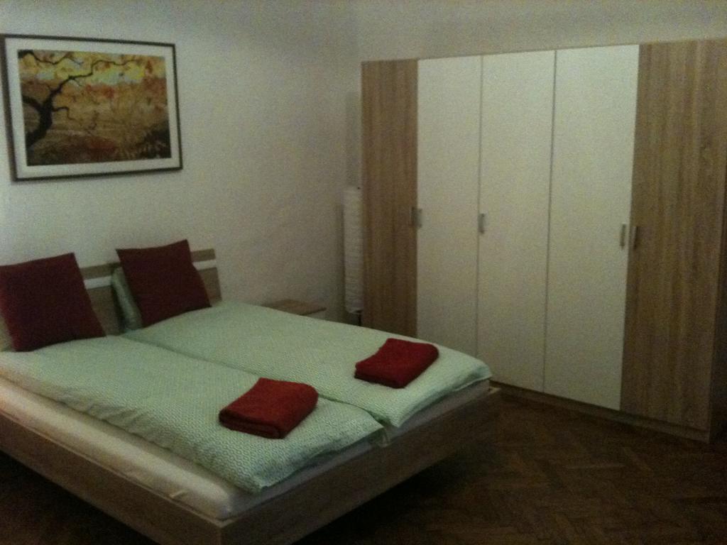 Caterina Private Rooms And Apartments Βουδαπέστη Δωμάτιο φωτογραφία
