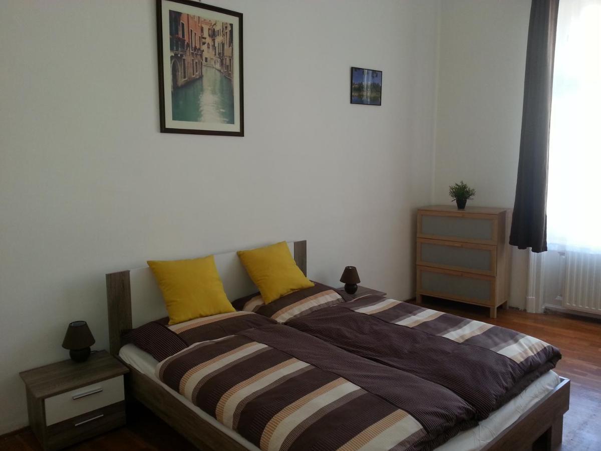 Caterina Private Rooms And Apartments Βουδαπέστη Δωμάτιο φωτογραφία